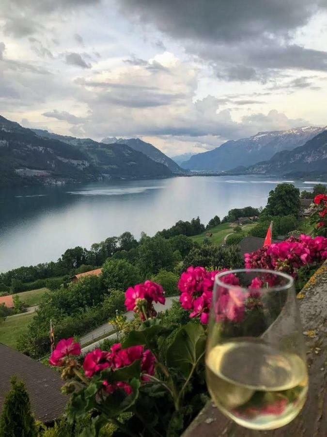 Traumhaftes Chalet Mit Seesicht Krattigen Eksteriør bilde